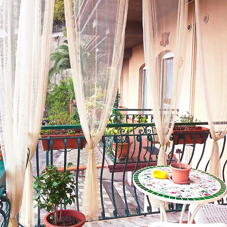 Rosangela فندق مبيت وإفطار تاورمينا