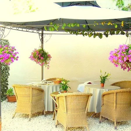 Bed and breakfast Rosangela 4*