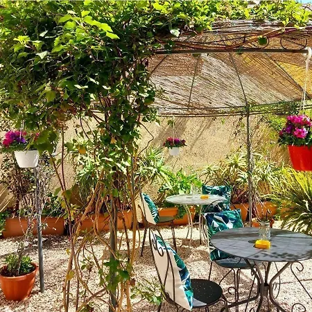 Rosangela Bed and breakfast 4*