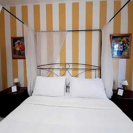 فندق مبيت وإفطار Rosangela