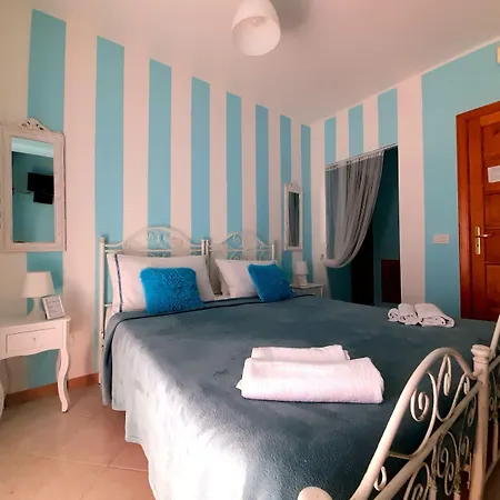 Rosangela فندق مبيت وإفطار تاورمينا